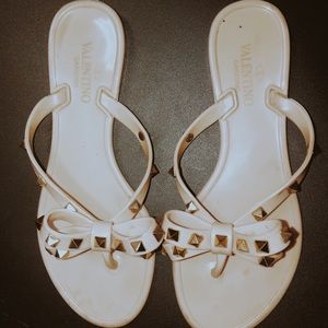 Stud Jelly Bow Flip Flops ♥️